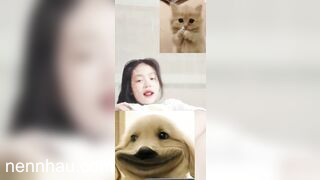 Đỉnh của chóp mới có 2 ngón mà mặt ẻm biểu cảm cỡ vầy