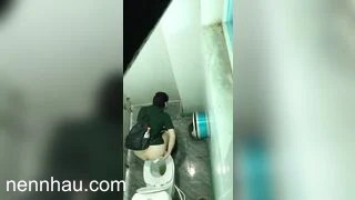 Siêu ngon 1 Nam SV quân đội bị nhà trường đuổi học vì quay trộm SV nữ rồi đăng lên mạng XH