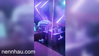 Siêu phẩm Lỗ video địt nhau bú lồn nhân viên karaoke mới nhất