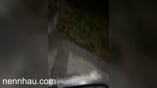 Nữa đêm ra công viên tụt quần bắt em ghệ dâm vừa bú cu vừa ngắm cảnh hồi hộp thật #2 cực nứng