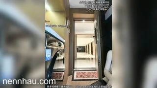 Xem ngay Lễ Tân Khách Sạn vú to, Mở cửa pUblic Thủ dâm Bắn nước Live sex vừa sợ vừa kích thích