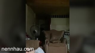 Cực đỉnh Em gái 17 tuổi bảo anh họ cha mẹ em đi rồi anh ẳm em lên đụ lần đi cho biết cảm giác.