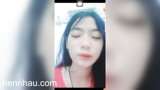 Nguyễn Vy 2k7 Em gái CN Bắc Ninh vừa đi làm về đã vội call sex kiếm thu nhập thêm P2 cực kỳ chất lượng