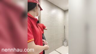 Siêu Thị WinMart bé nhân viên lồn nhiều nước vừa làm vừa bán quạt - phần 40 chất lượng cao