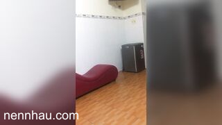 bé sinh viên cởi đồ chuẩn bị đi tắm để anh xơi không thể bỏ lỡ