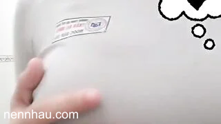Bom tấn Huyền Trang 2k7 Dâm Đãng Ra Chơi Vào WC Show Hàng Thủ Dâm Cực Nứng