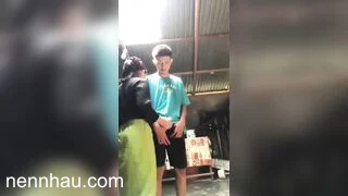Cháu họ 16 tuổi đeo bao cao xu xin dì đụ ai dè dì chu đít cho đụ thật. cực hot