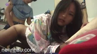 LOẠN LUÂN BỐ MẸ ĐI VẮNG 2 ANH EM HỌ TRANH THỦ ĐỊT NHAU xem ngay