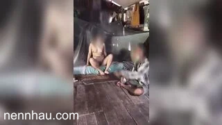 Cực phẩm Cafe chòi miền tây, Cho gã ăn mày vào Cafe Xem Vú Lồn Nhân viên Khiêu dâm nứng vcl