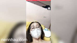 Cực đỉnh Em gái Việt kính cận dâm livetream show hàng xoa lồn dâm rỉ nc rên khẩu dâm cực nứng