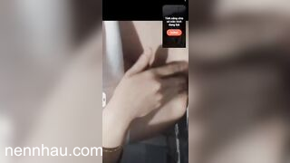 Cực hot Trước khi đi tắm em nó tranh thủ call sex phát cho ấm người
