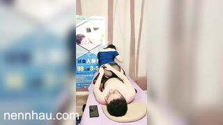 Ông chú u50 lần đầu massage, bị nhân viên Nhún cu Vắt kiệt tinh trùng djt nhau rên rỉ cực ngon