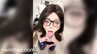 Siêu ngon Đây là thằng bạn ladyboy mới sang Thái về sục cặc thủ dâm