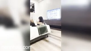Em học sinh còn mặc đồng phục chốn học đi khách sạn không thể bỏ lỡ