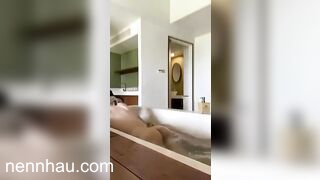 Lộ clip tắm cùng bố dượng, bé hot tiktoker bị đụ cho tung lồn