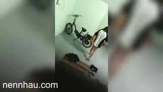 Quay Lén Thằng Bạn Dẫn Ny Về Phòng Địt Nhau cực đỉnh