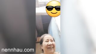 CỤ BÀ U70 CHAT SẼ KHOE LỒN VỚI CHÁU TRAI KÉM 40 TUỔI không thể bỏ lỡ