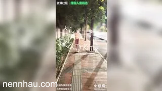 E teen mình dây dâm đãng lột đồ khỏa thân show hàng bú cu a giữa đường phố đông đúc cực hot