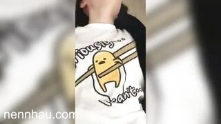 Cực đỉnh Vừa địt vừa se núm vú của em