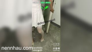 Vợ dâm lén lút show hàng public tại cầu thang bị ng lạ phát hiện nên cho hữu duyên #1 siêu phẩm