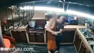 Cực kỳ nóng Sư thầy thái lan dắt phật tử có chồng về chùa đụ ngoại tình cực hấp dẫn.