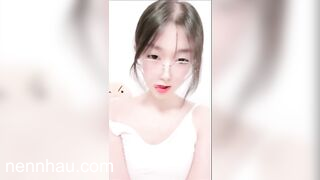 Gái Xinh Kính Cận Non Dâm Thủ Dâm Sướng Rên Rỉ Chảy Nhớt nóng bỏng