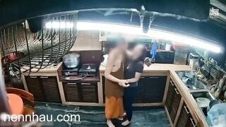 Cực kỳ nóng Sư thầy và cô phật tử có chồng dang díu với nhau xem chùa như nhà thích ở đâu đụ ở đó