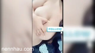Cực hot Gái dâm show vú gạ nện anh