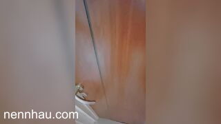 Người yêu thằng bạn đang tắm thì mình vào gạ địt luôn vú to lồn múp đỉnh của đỉnh