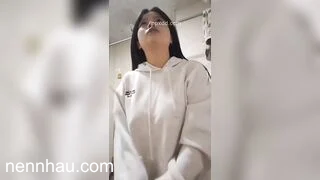 Nhìn tưởng lép mà cởi áo ra cái hết hồn liền cực kỳ chất lượng