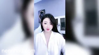 Cực phẩm Vy Baby lồn múp đầy nước phần 1