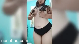 Hot nhất Chị gái dâm chubby mông to lồn múp khoe hàng dâm