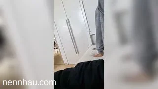 Bố dượng dâm khốn nạn gạ con gái xinh ngây thơ sang phòng bắt show vú sục cặc búcu #4 mới nhất hôm nay