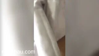 Hot nhất Còn mang đồng phục học sinh mà bé cưỡi giỏi quá