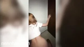 Xem ngay Ân ái lén lút với bồ của bạn thân ở lối vào khách sạn