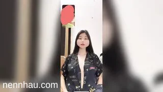 Cực hot Bé bạn thân xinh mình dây vú bự body cực ngon,có bồ r mà vẫn nghe lời a lắm #1