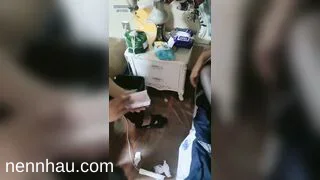 Địt người yêu dâm nó sướng dùng cả thêm toy mới làm em nó đã nóng bỏng