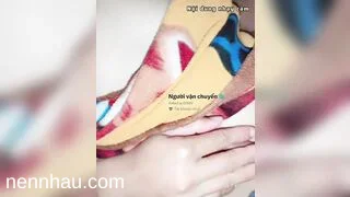 Thằng cháu họ 17 tuổi lấy hết tự tin đụ trộm lồn dì út bị dì phát hiện cho đụ thật. cực đỉnh