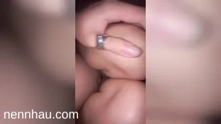 Tuột quần cho em họ loli thử bao gai nóng bỏng