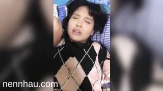 Chị hàng xóm xinh yêu từ lâu nay mới tán được địt tê cu sướng vl, bú mút cu giỏi cực nứng