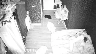 Hot nhất Hack cam phòng ngủ hàng xóm địt nhau trong phòng lúc nữa đêm p1