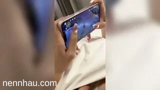 Đỉnh của chóp Vừa xxx tình nhân xinh vừa call video khoe cảnh xoạc cho bạn thân xem. phần 1