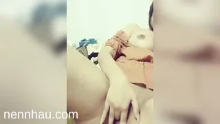 Chị hàng xóm bỏ chồng thủ dâm khoe hàng kích thích vú to lồn ngon chất lượng cao