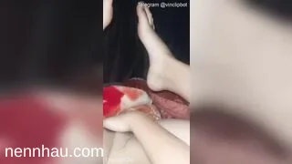 Giờ ba mẹ ngủ cũng là giờ em thủ dâm full HD không che