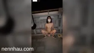 Siêu nứng Đi công viên gặp idol thủ dâm public đưa cu là ẽm ngậm luôn