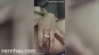 Chất lượng cao Mới lớn mà body bé nó nở nang quá 2