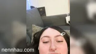 Gái dâm chubby vú to lồn múp thủ dâm trên live dâm đãng kích thích cực phẩm